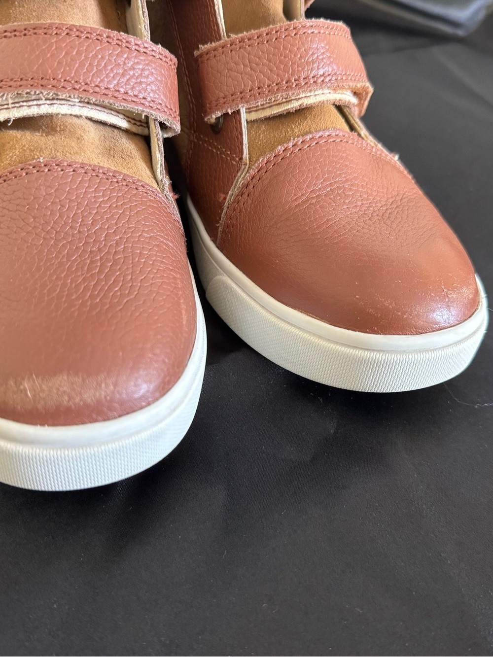 UGG Kids Rennon II Brown Leather High Top Sneaker Boots Size 3 - Picture 4 of 11
